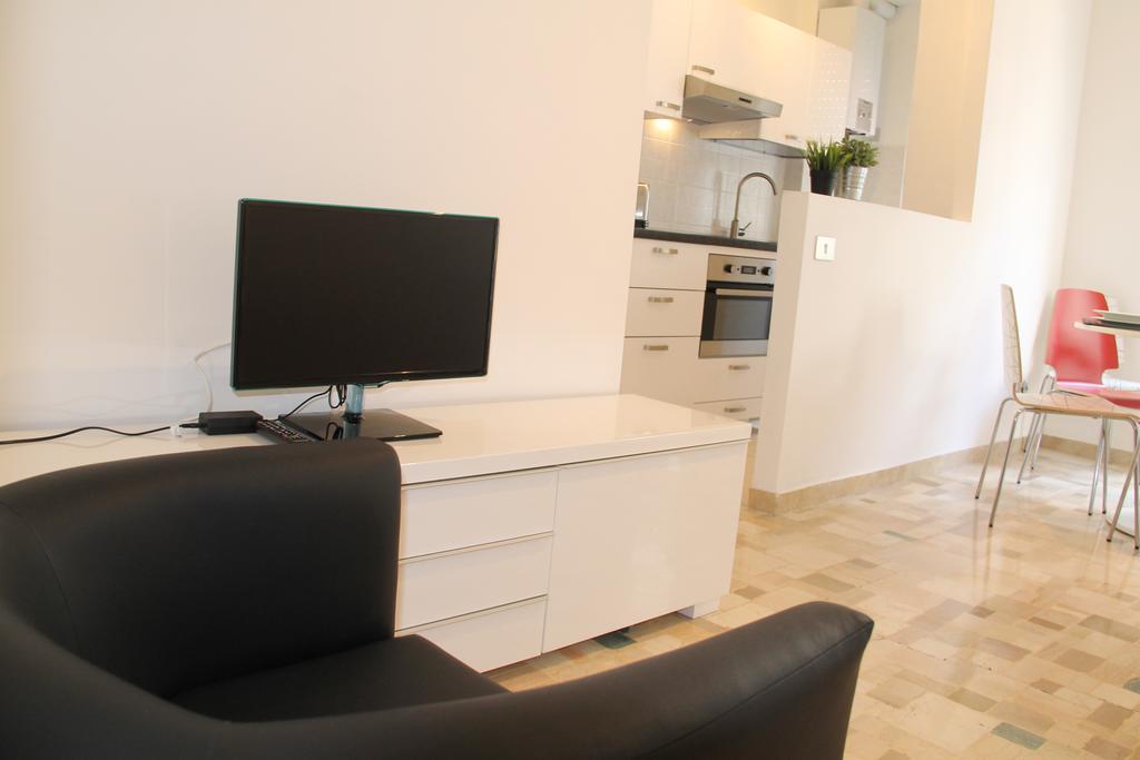 Stephenson Apartment Milán Habitación foto